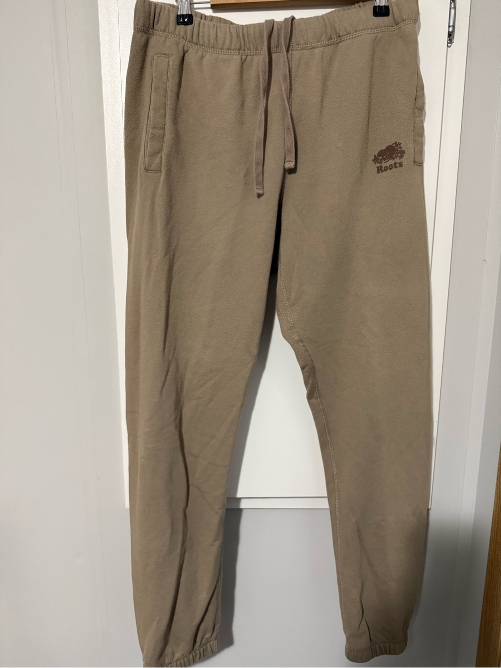 127. Roots Heritage Organic Men's Eatthy Brown Drawstring Fleece Joggers Medium